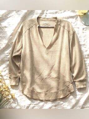We The Free Waffle Knit Loose Fitting Thermal Shirt XS - Light Beige